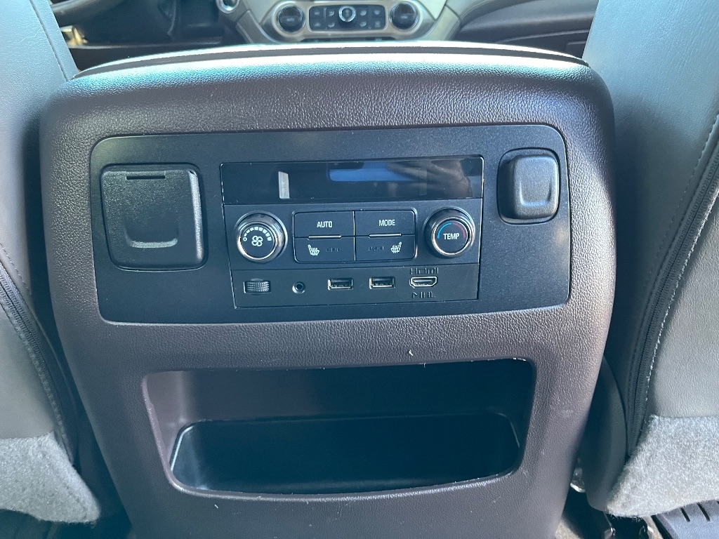 GMC Yukon XL 2WD 4dr Denali 2017