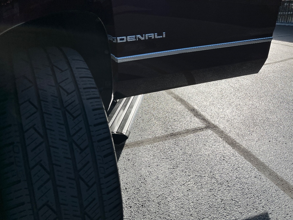 GMC Yukon XL 2WD 4dr Denali 2017
