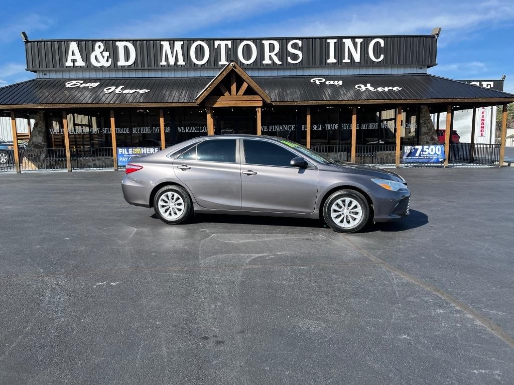 Toyota Camry 4dr Sdn I4 Auto SE w/Special Edition Pkg (Natl) 2016