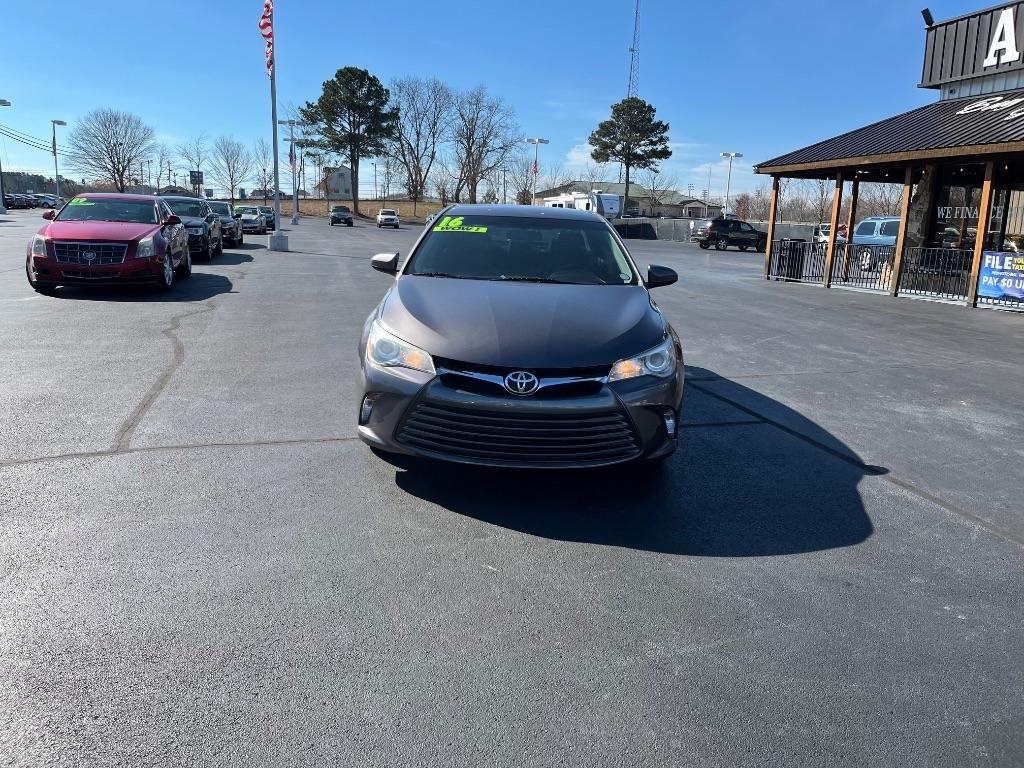 Toyota Camry 4dr Sdn I4 Auto SE w/Special Edition Pkg (Natl) 2016