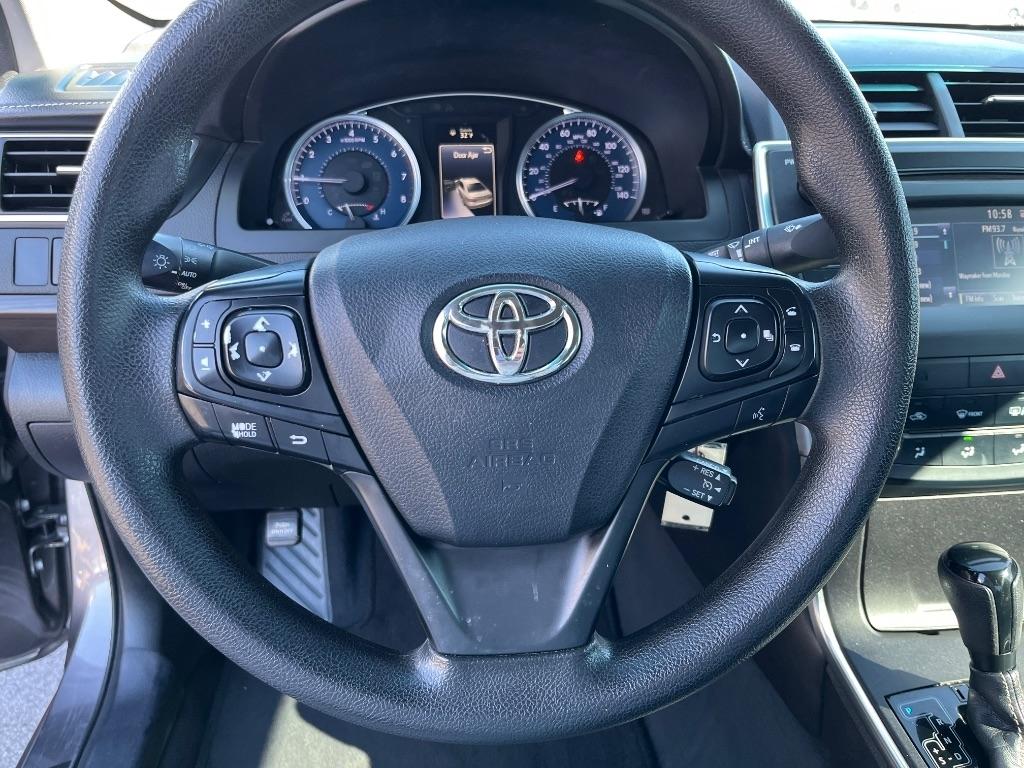 Toyota Camry 4dr Sdn I4 Auto SE w/Special Edition Pkg (Natl) 2016