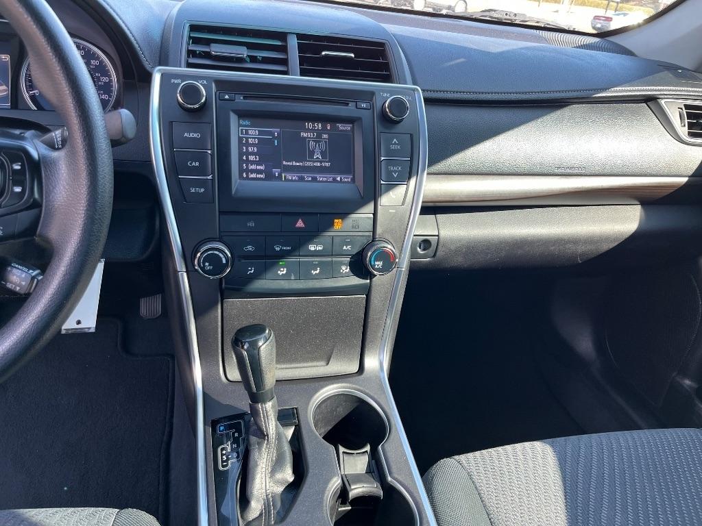 Toyota Camry 4dr Sdn I4 Auto SE w/Special Edition Pkg (Natl) 2016