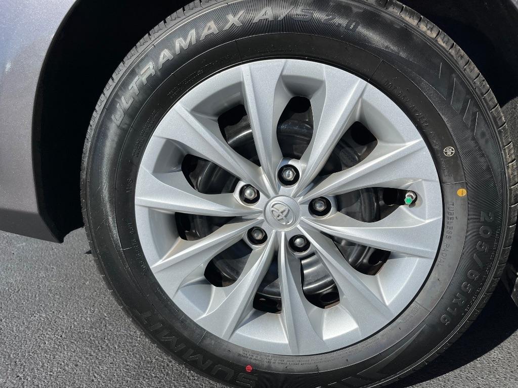 Toyota Camry 4dr Sdn I4 Auto SE w/Special Edition Pkg (Natl) 2016