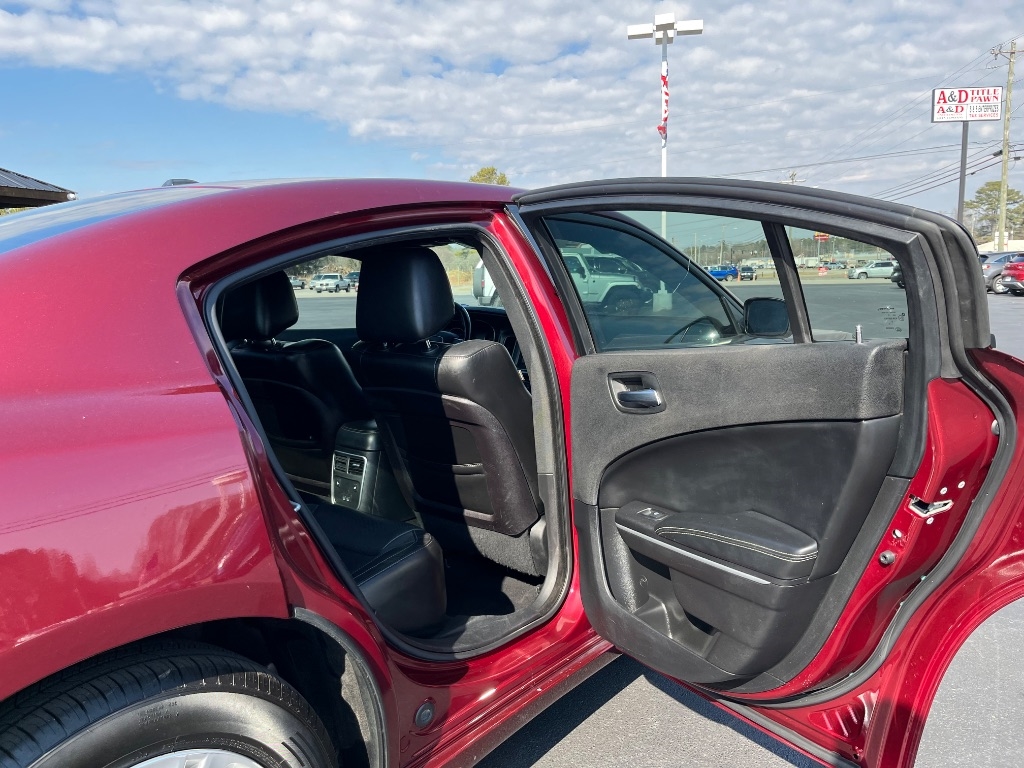 Dodge Charger SXT RWD 2019