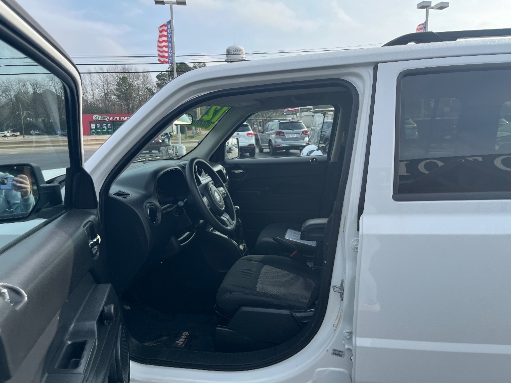 Jeep Patriot FWD 4dr Sport 2012