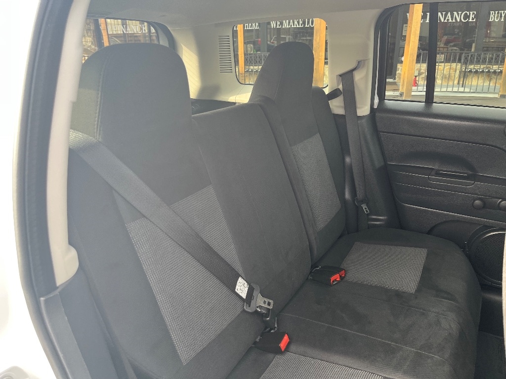 Jeep Patriot FWD 4dr Sport 2012