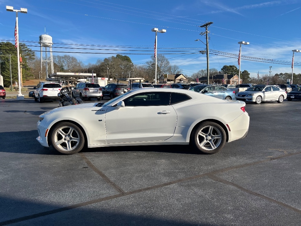 Chevrolet Camaro 2dr Cpe 1LT 2017