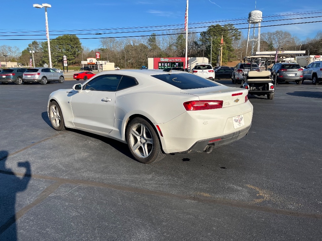 Chevrolet Camaro 2dr Cpe 1LT 2017