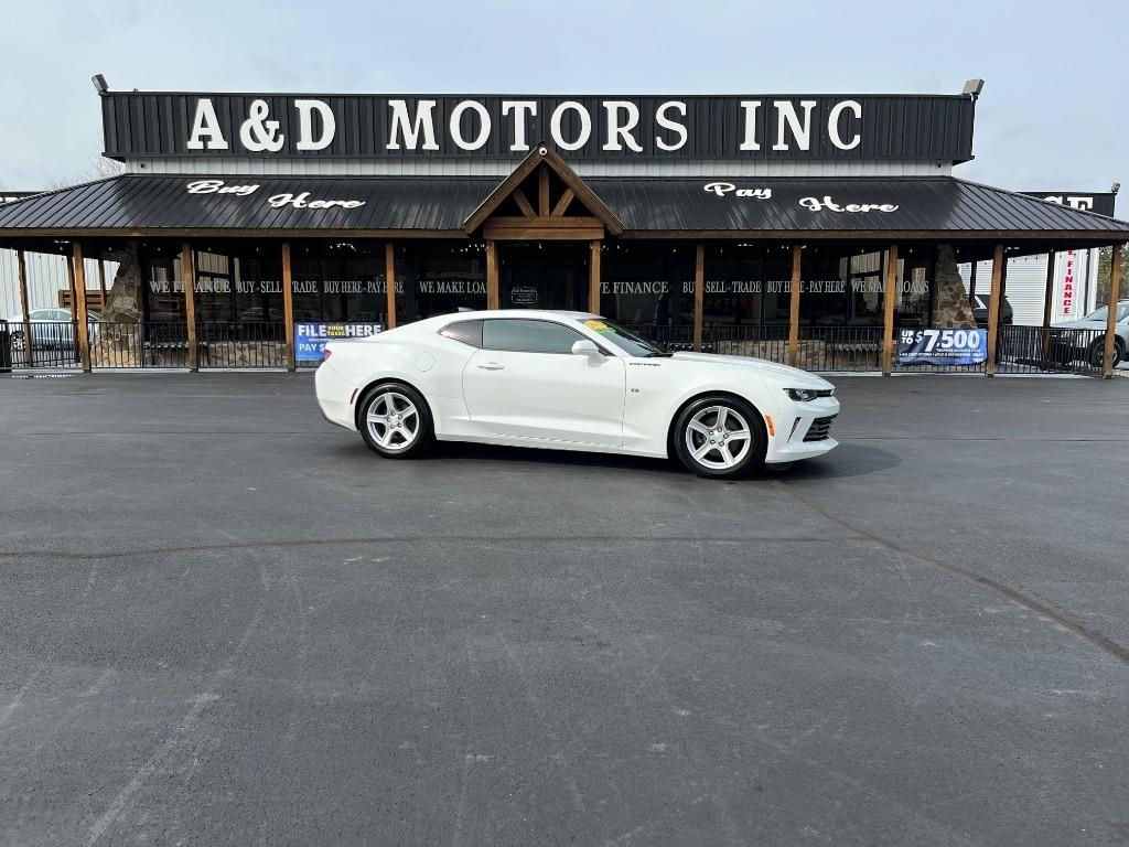 2017 Chevrolet Camaro 2dr Cpe 1LT