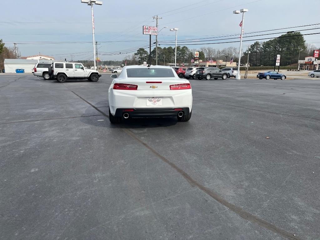 Chevrolet Camaro 2dr Cpe 1LT 2017