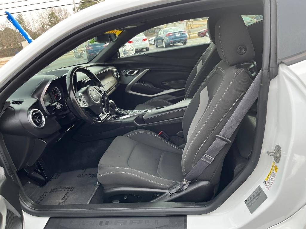 Chevrolet Camaro 2dr Cpe 1LT 2017