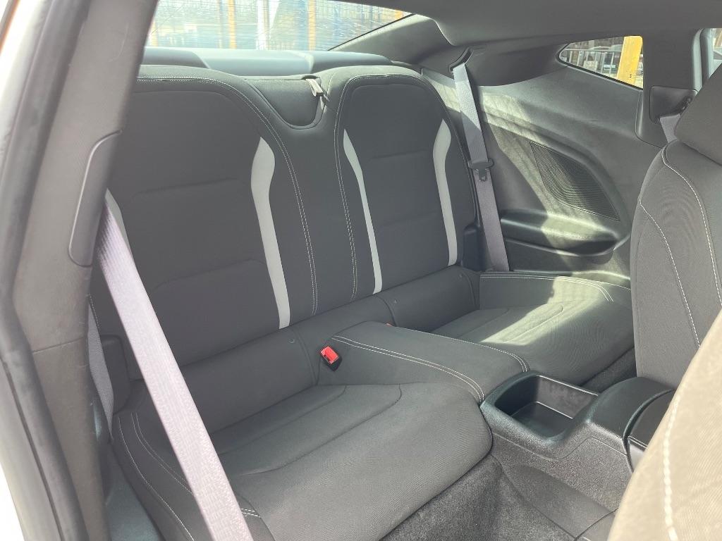 Chevrolet Camaro 2dr Cpe 1LT 2017