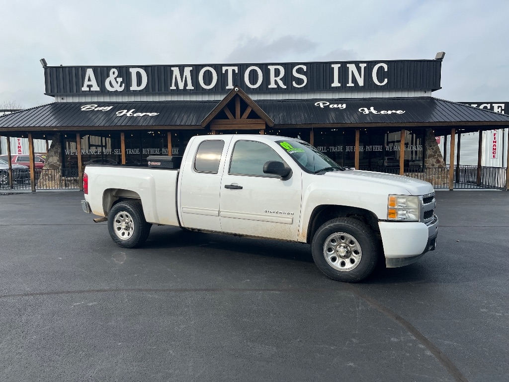 Chevrolet Silverado 1500 2WD Ext Cab 143.5" LS 2009