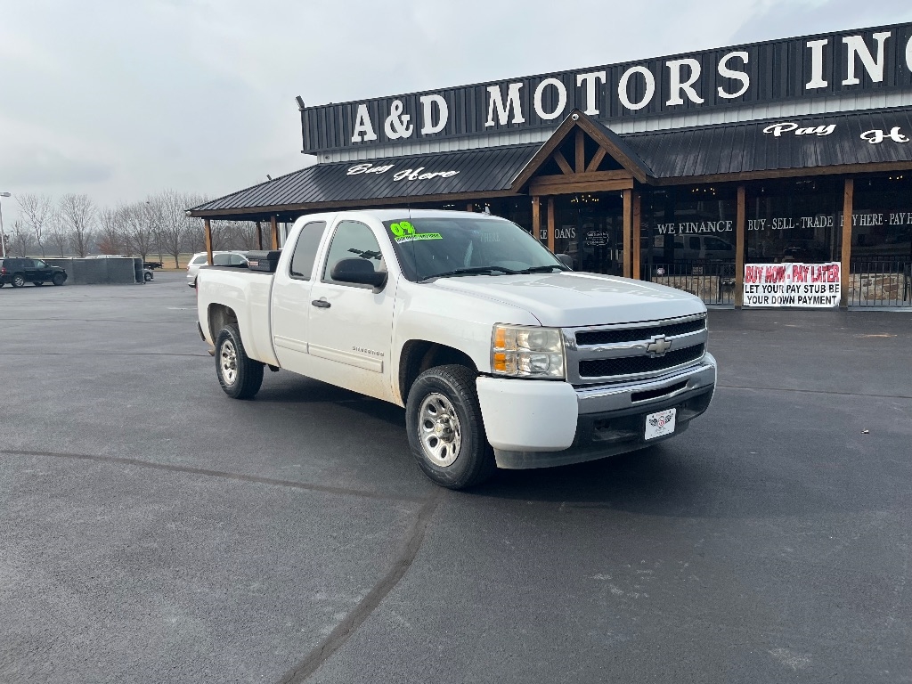 Chevrolet Silverado 1500 2WD Ext Cab 143.5" LS 2009