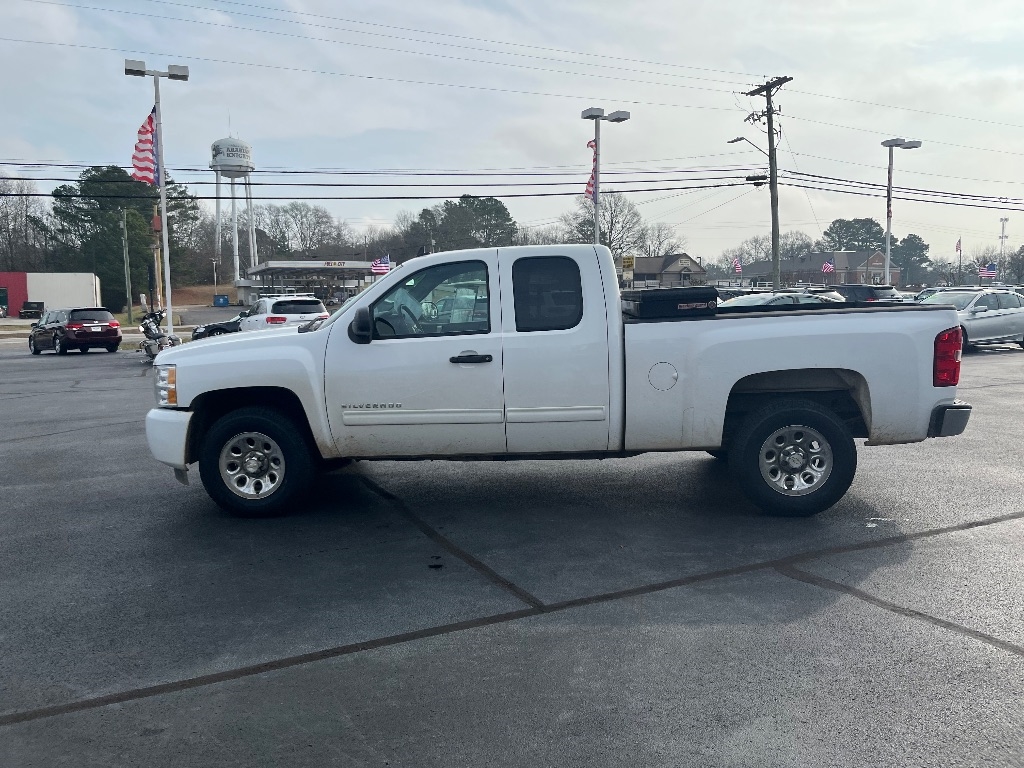 Chevrolet Silverado 1500 2WD Ext Cab 143.5" LS 2009