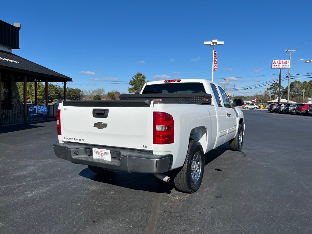 Chevrolet Silverado 1500 2WD Ext Cab 143.5" LS 2009
