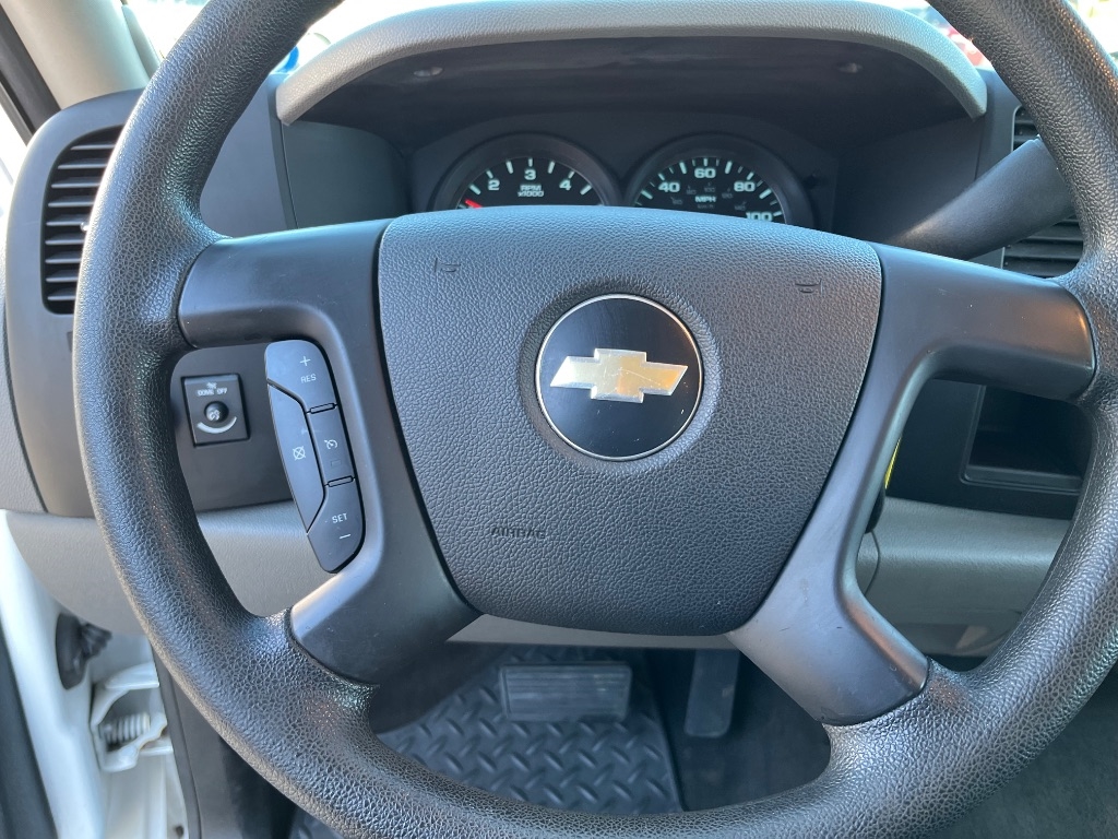 Chevrolet Silverado 1500 2WD Ext Cab 143.5" LS 2009