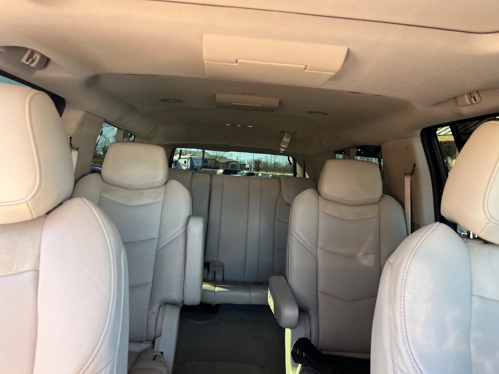 Cadillac Escalade ESV 4WD 4dr Premium Collection 2016