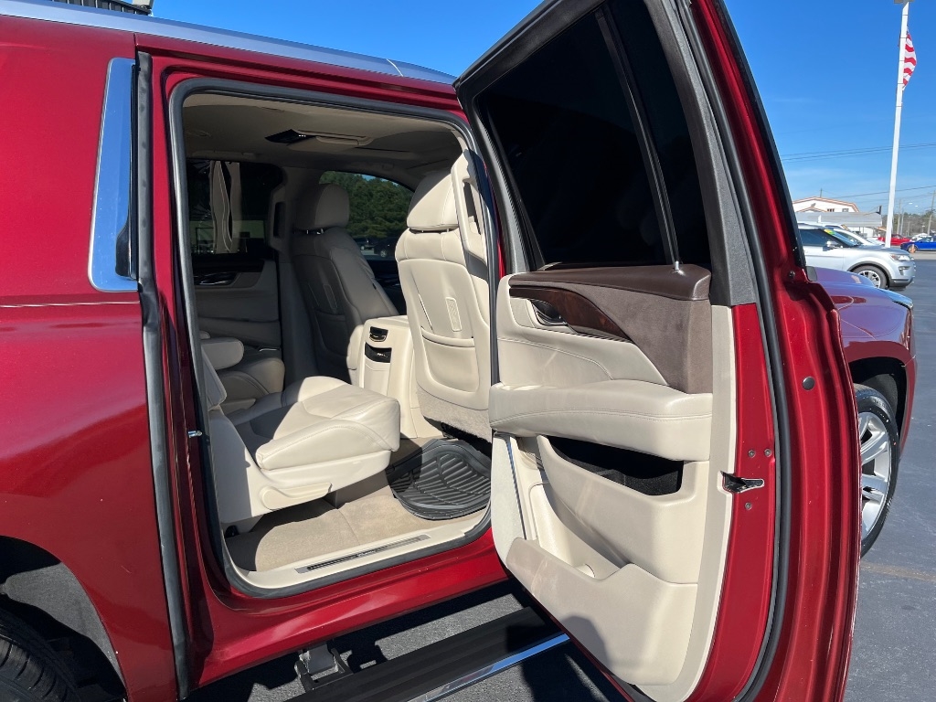 Cadillac Escalade ESV 4WD 4dr Premium Collection 2016