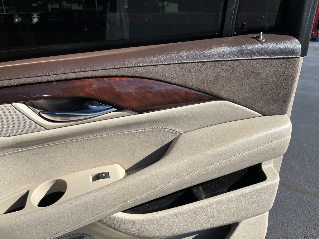 Cadillac Escalade ESV 4WD 4dr Premium Collection 2016