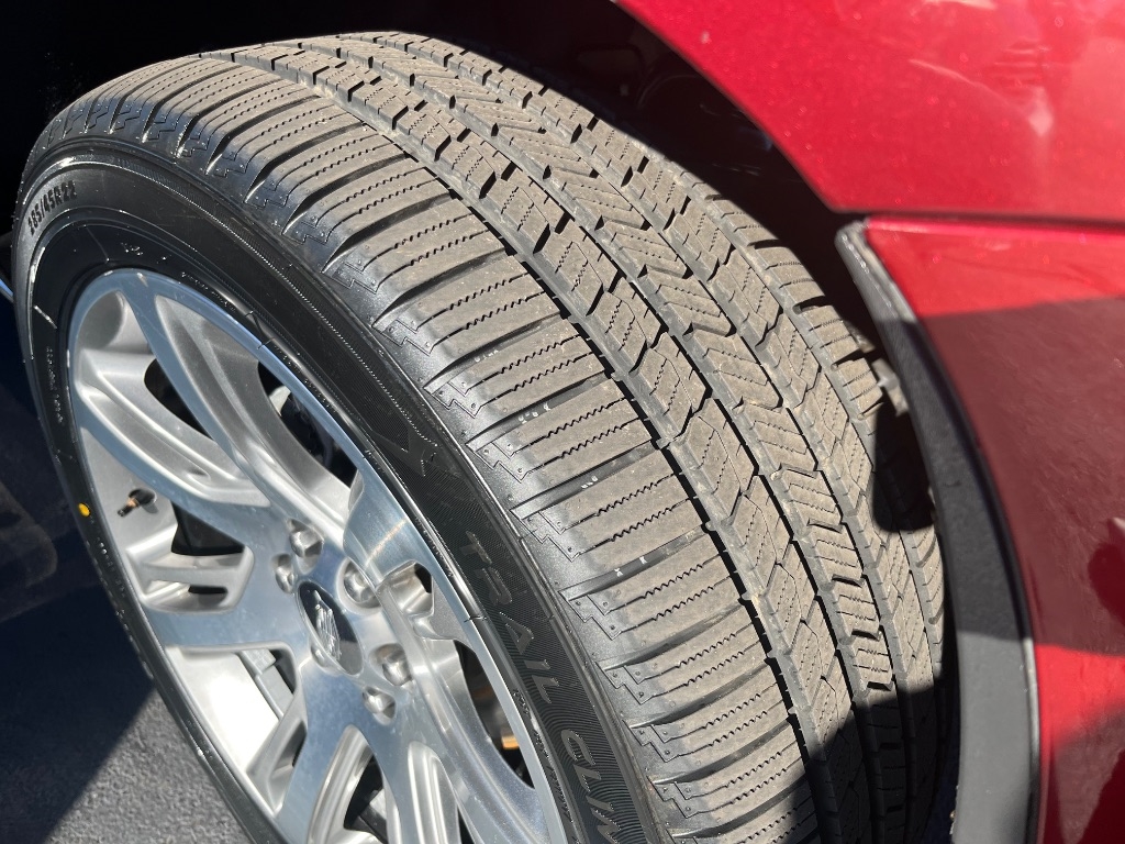 Cadillac Escalade ESV 4WD 4dr Premium Collection 2016