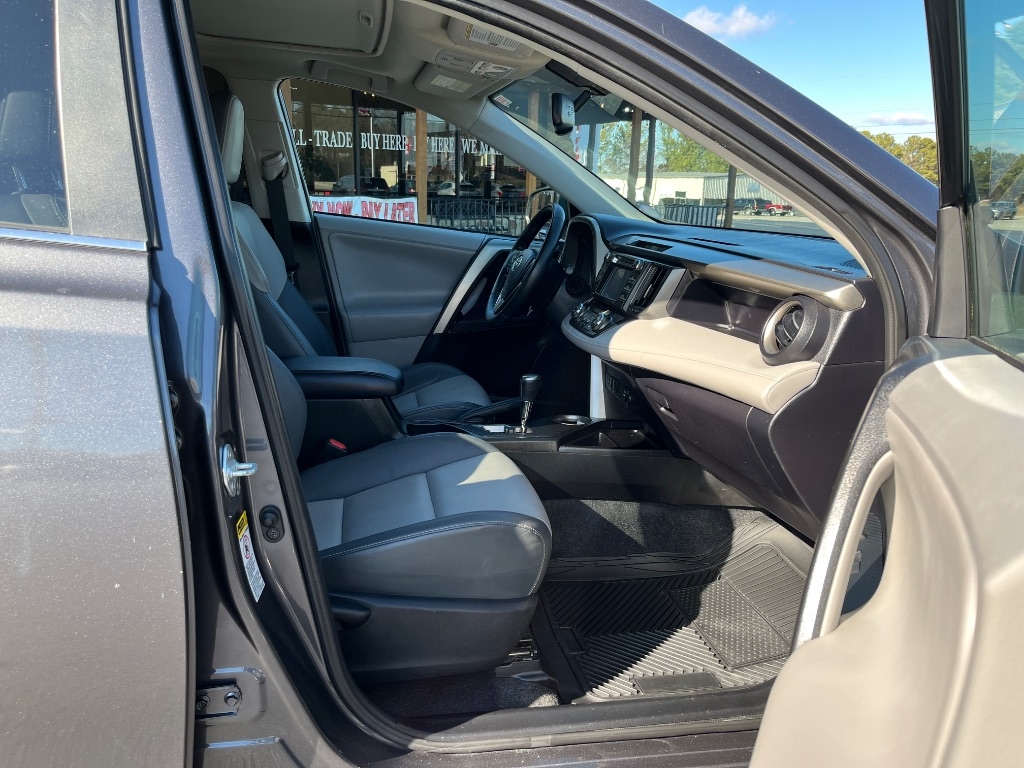 Toyota RAV4 AWD 4dr Limited (Natl) 2013