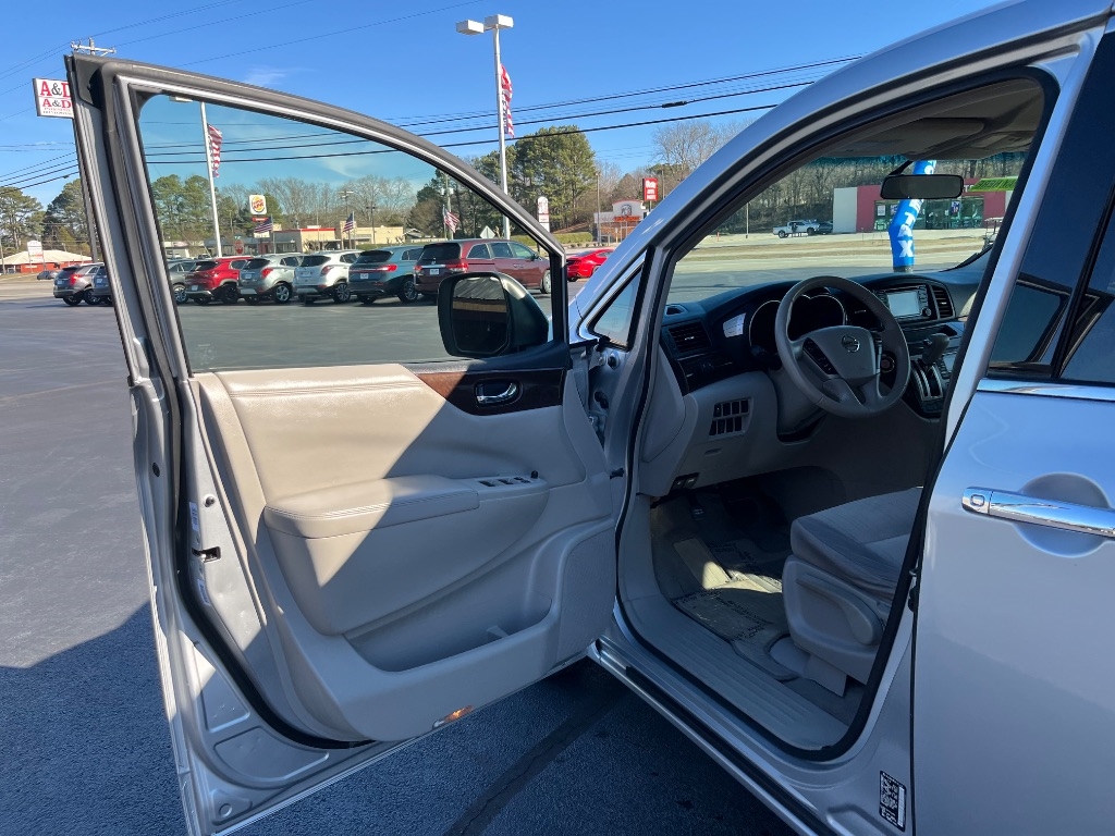 Nissan Quest 4dr Platinum 2015