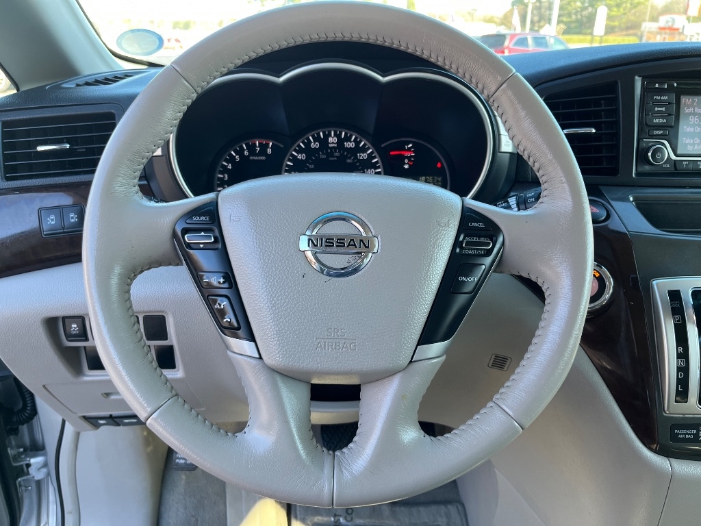 Nissan Quest 4dr Platinum 2015