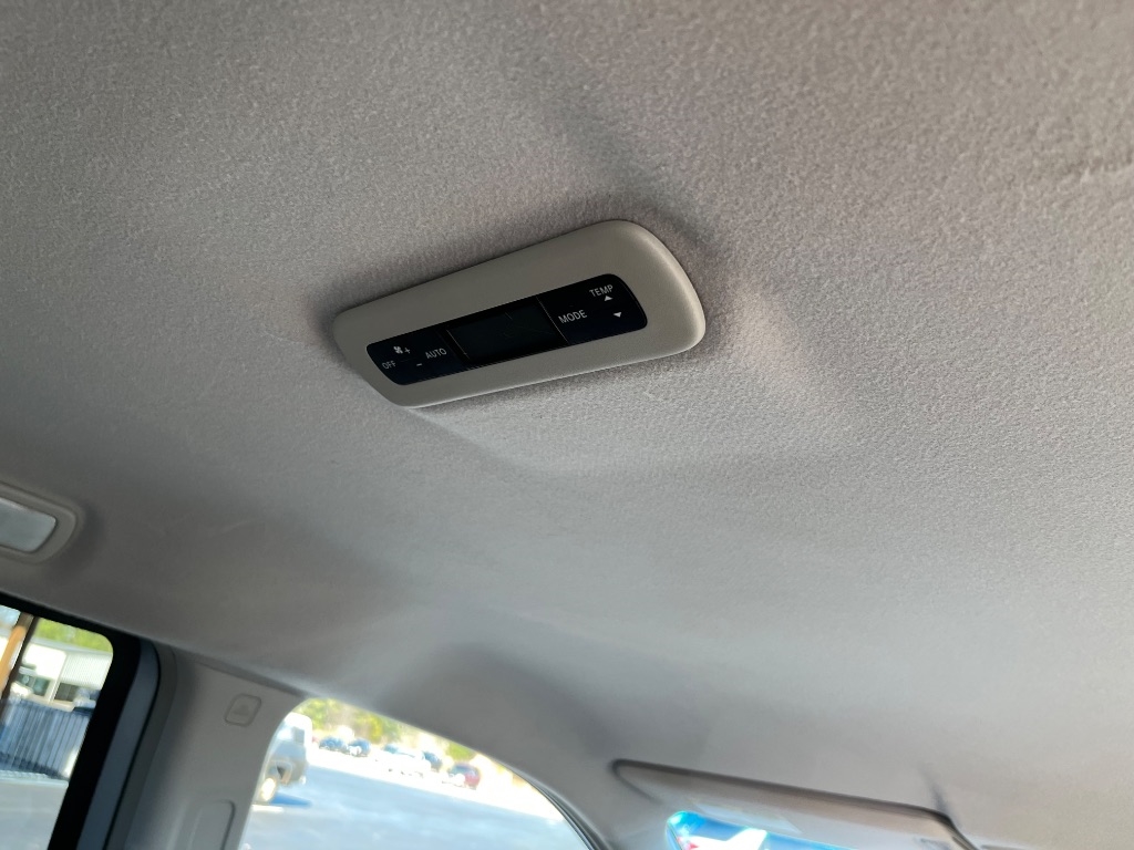 Nissan Quest 4dr Platinum 2015