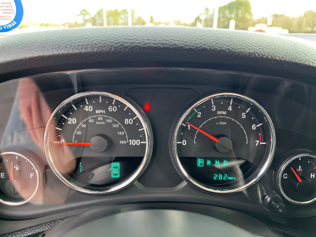 Jeep Wrangler Unlimited 4WD 4dr Sahara 2012