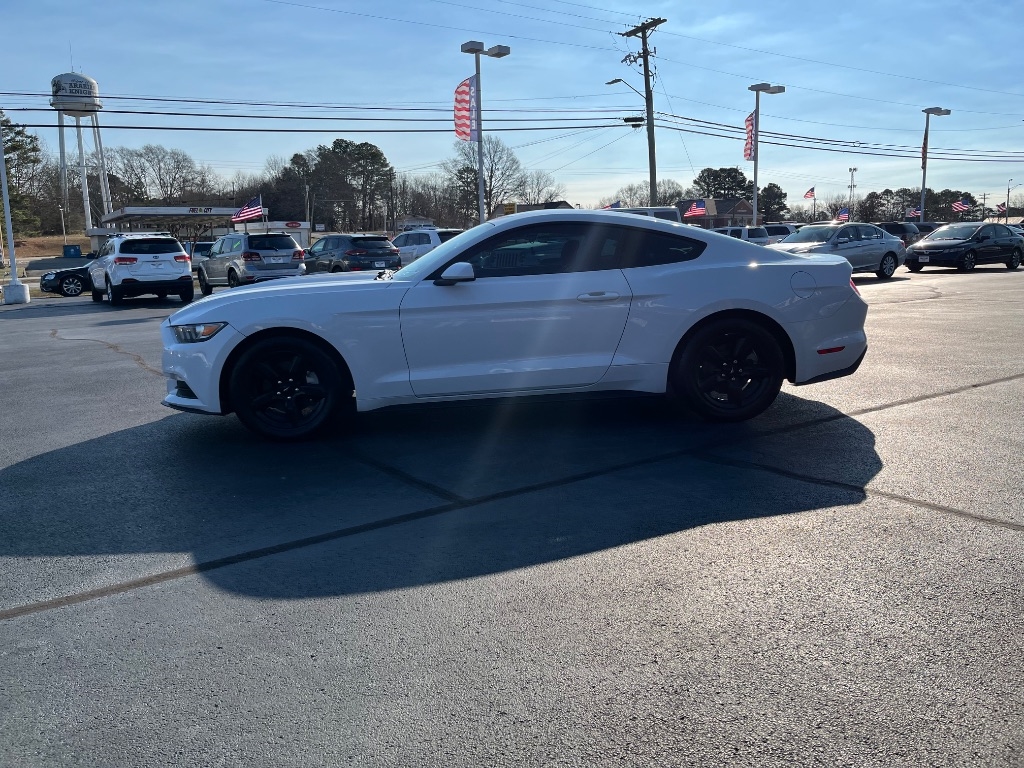 Ford Mustang 2dr Fastback V6 2016