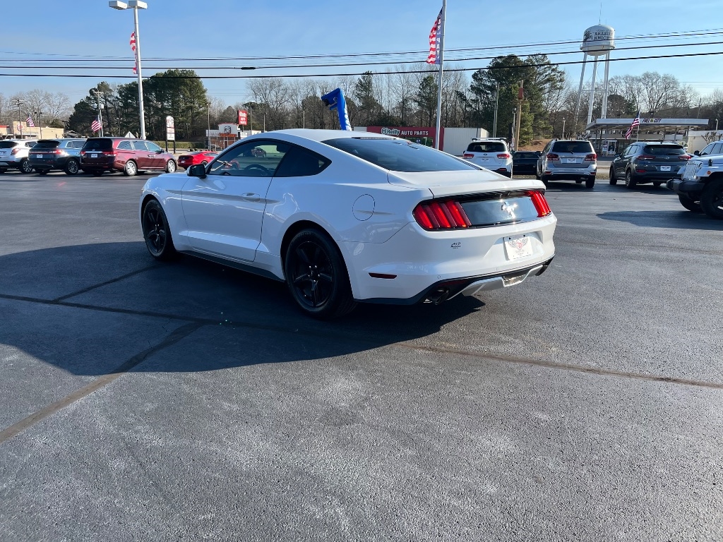 Ford Mustang 2dr Fastback V6 2016