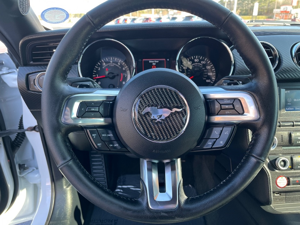 Ford Mustang 2dr Fastback V6 2016