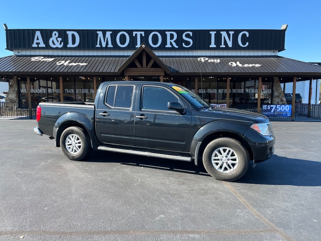 Nissan Frontier Crew Cab 4x2 SV V6 Auto 2018