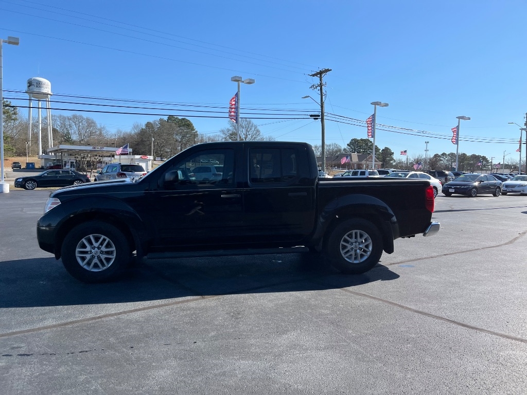 Nissan Frontier Crew Cab 4x2 SV V6 Auto 2018