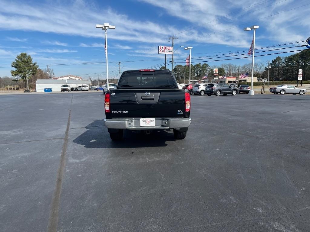 Nissan Frontier Crew Cab 4x2 SV V6 Auto 2018