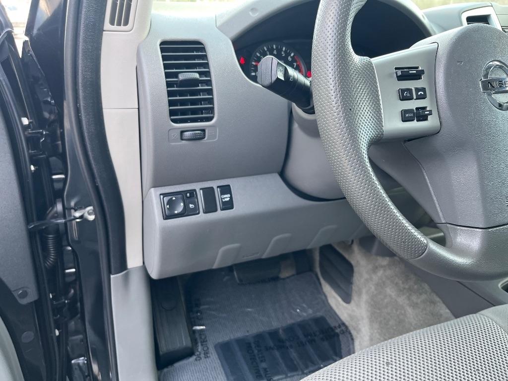 Nissan Frontier Crew Cab 4x2 SV V6 Auto 2018