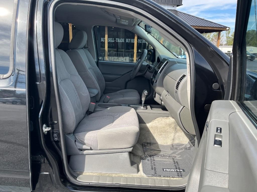 Nissan Frontier Crew Cab 4x2 SV V6 Auto 2018