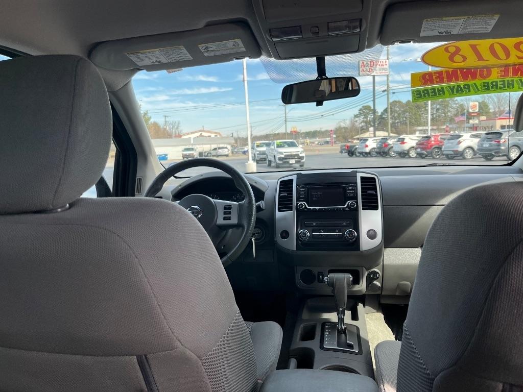 Nissan Frontier Crew Cab 4x2 SV V6 Auto 2018