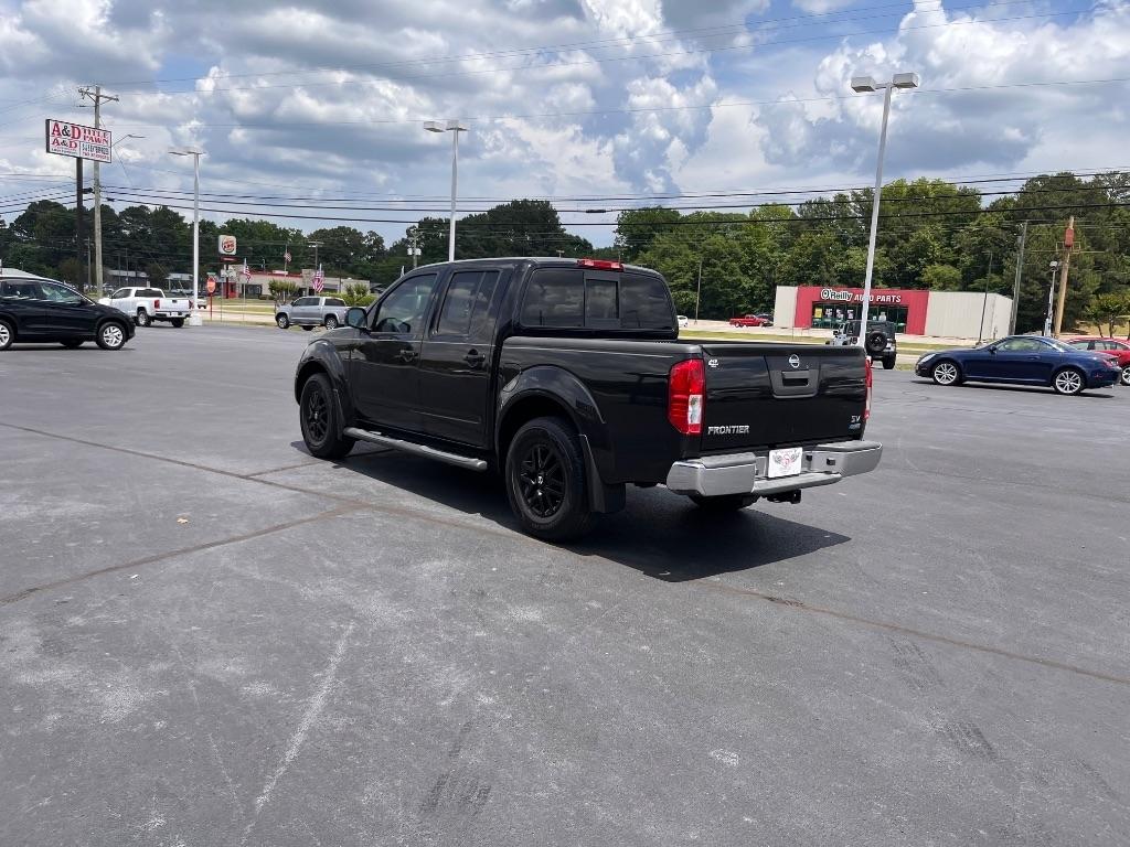 Nissan Frontier Crew Cab 4x2 SV V6 Auto 2018