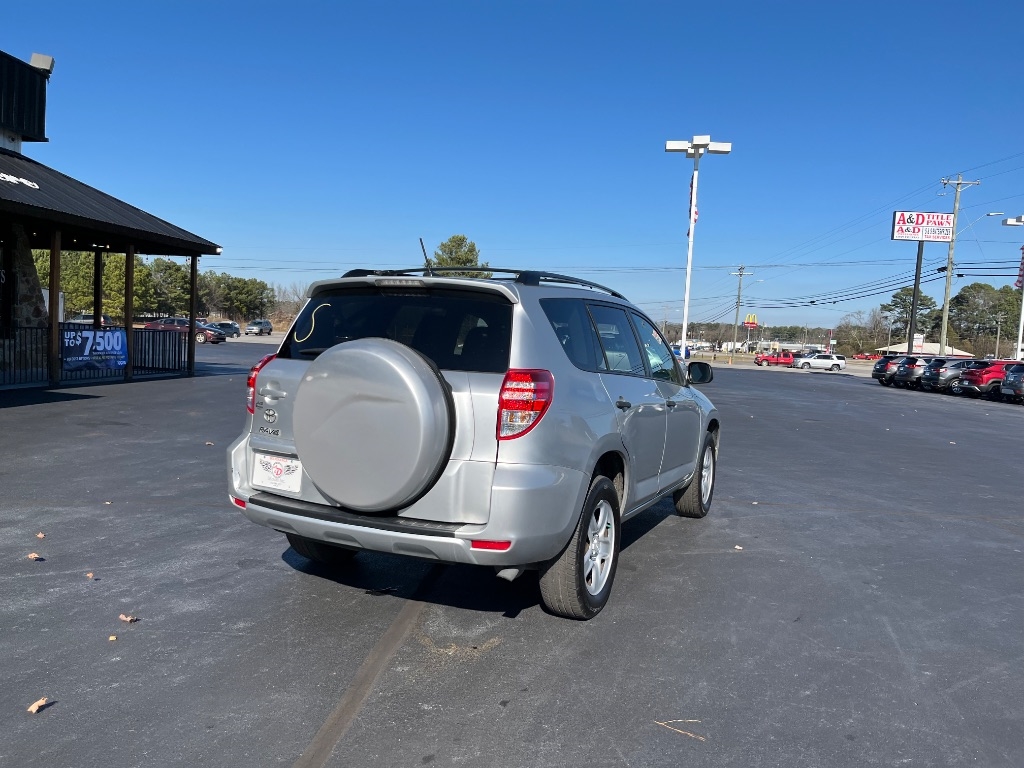 Toyota RAV4 FWD 4dr 4-cyl 4-Spd AT (Natl) 2011