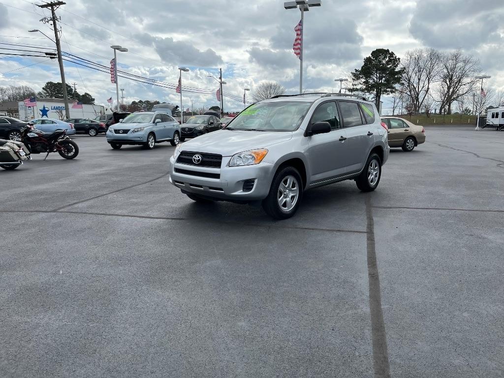 Toyota RAV4 FWD 4dr 4-cyl 4-Spd AT (Natl) 2011