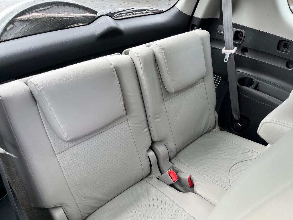 Toyota RAV4 FWD 4dr 4-cyl 4-Spd AT (Natl) 2011