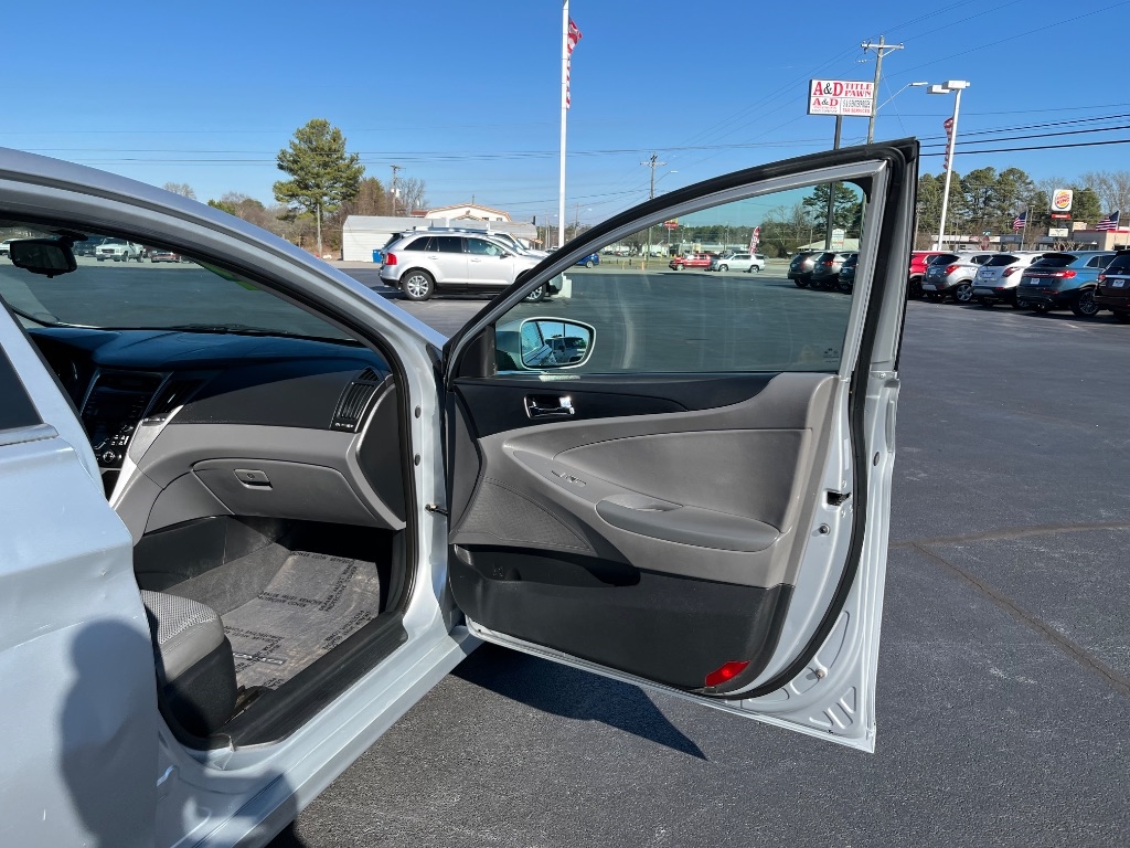 Hyundai Sonata 4dr Sdn 2.0T Auto SE 2012