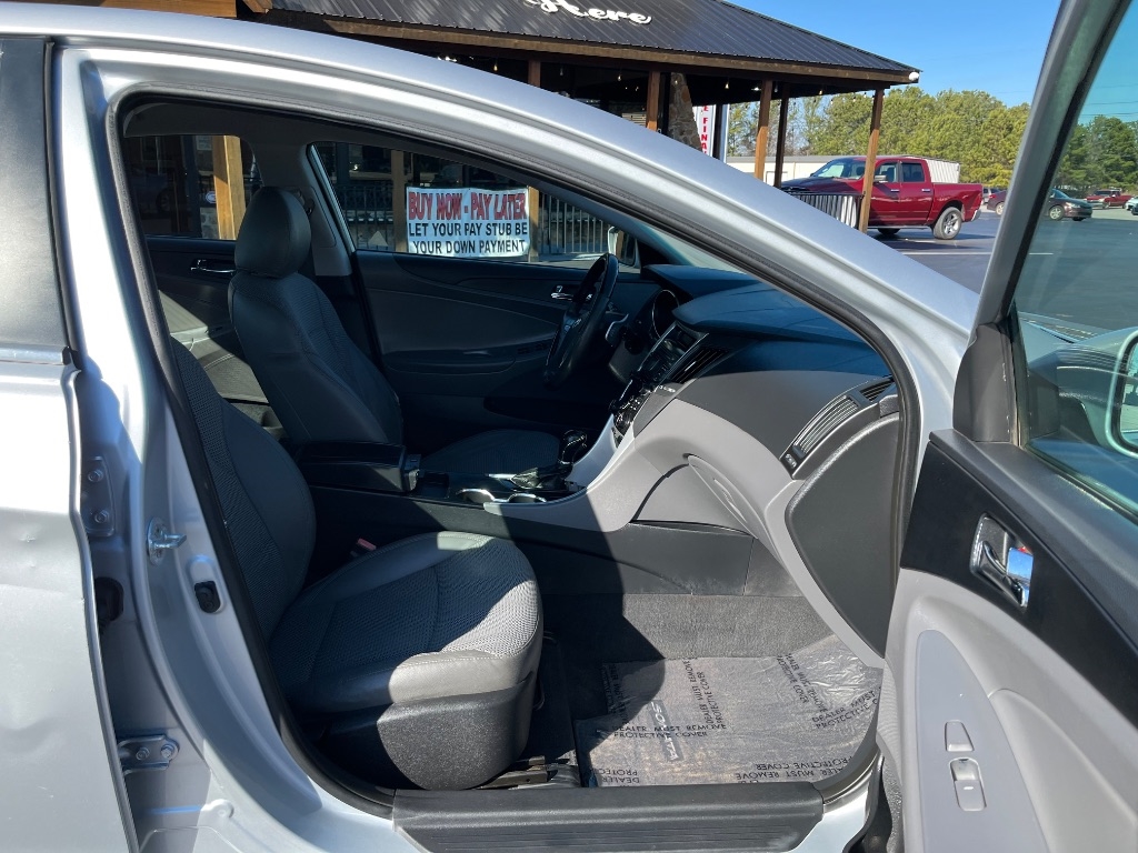 Hyundai Sonata 4dr Sdn 2.0T Auto SE 2012