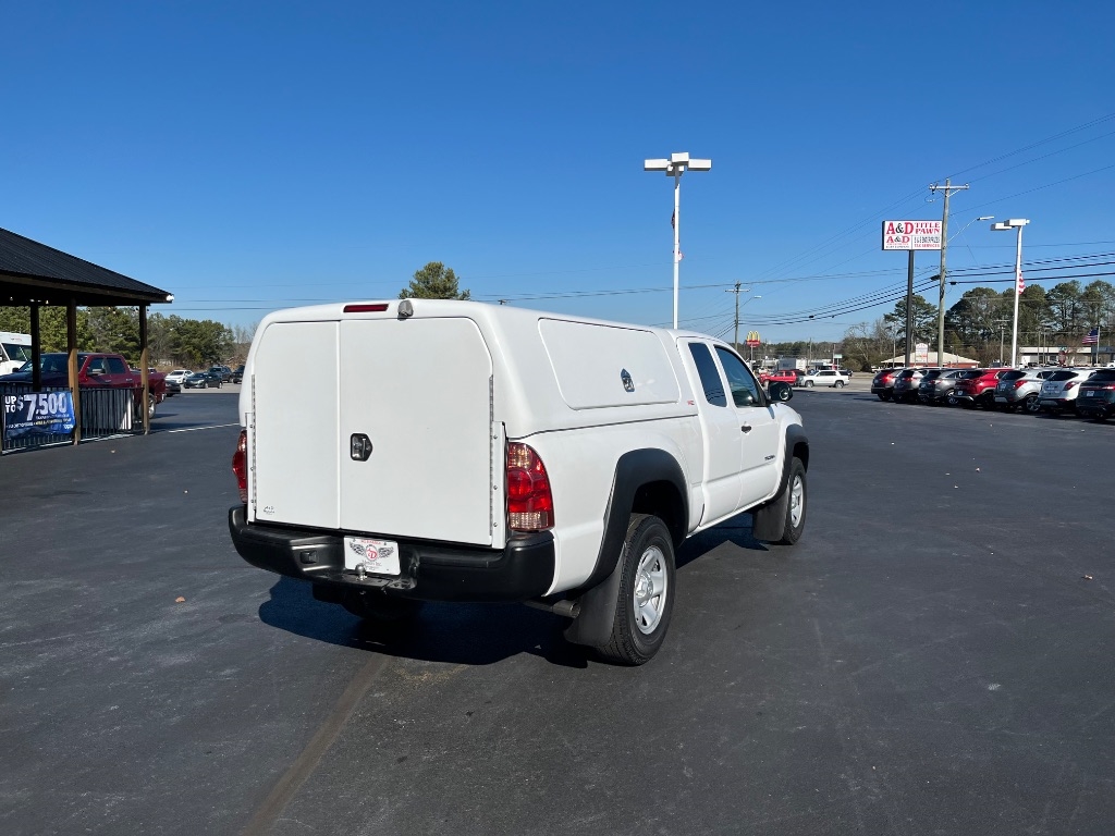 Toyota Tacoma 2WD Access Cab I4 AT PreRunner (Natl) 2015