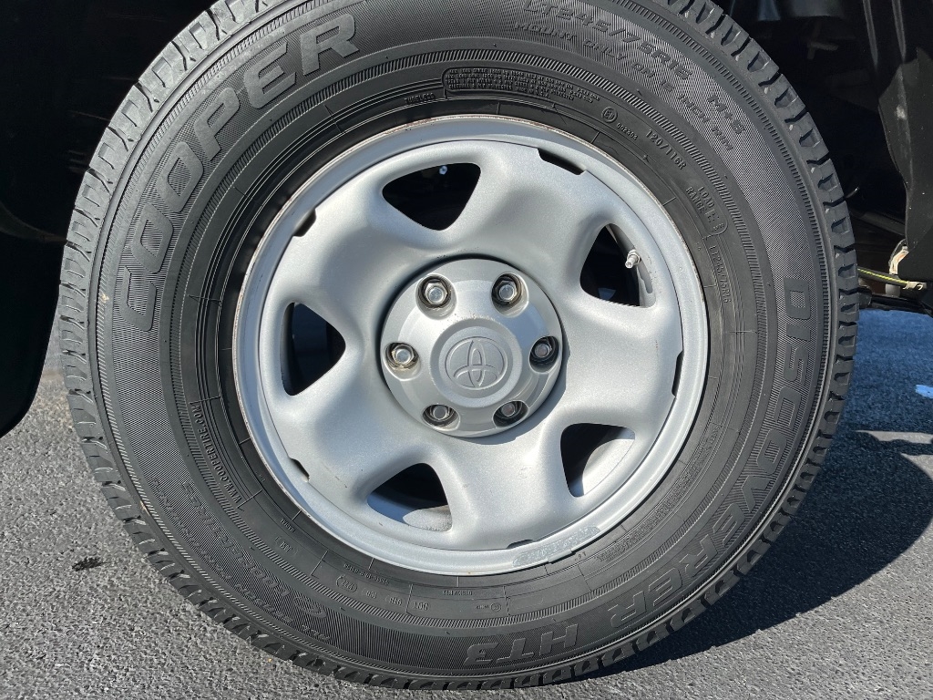 Toyota Tacoma 2WD Access Cab I4 AT PreRunner (Natl) 2015