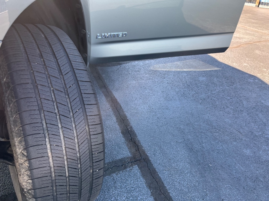 Toyota RAV4 4dr Limited 4-cyl 4WD (Natl) 2006