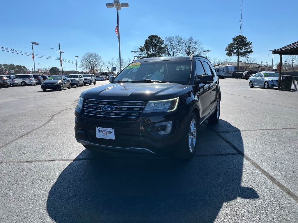 Ford Explorer XLT FWD 2017