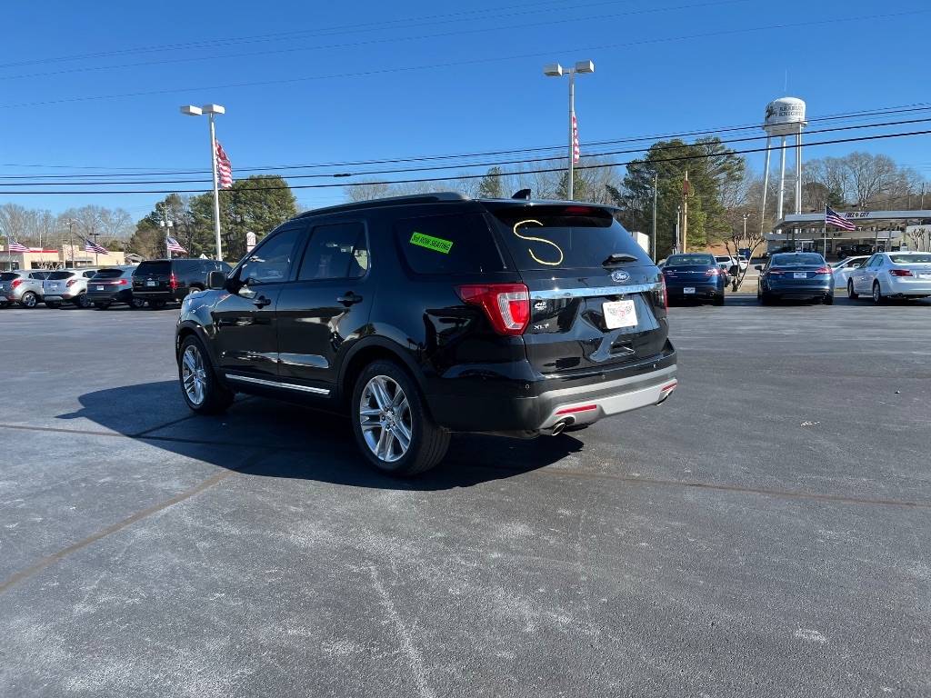 Ford Explorer XLT FWD 2017